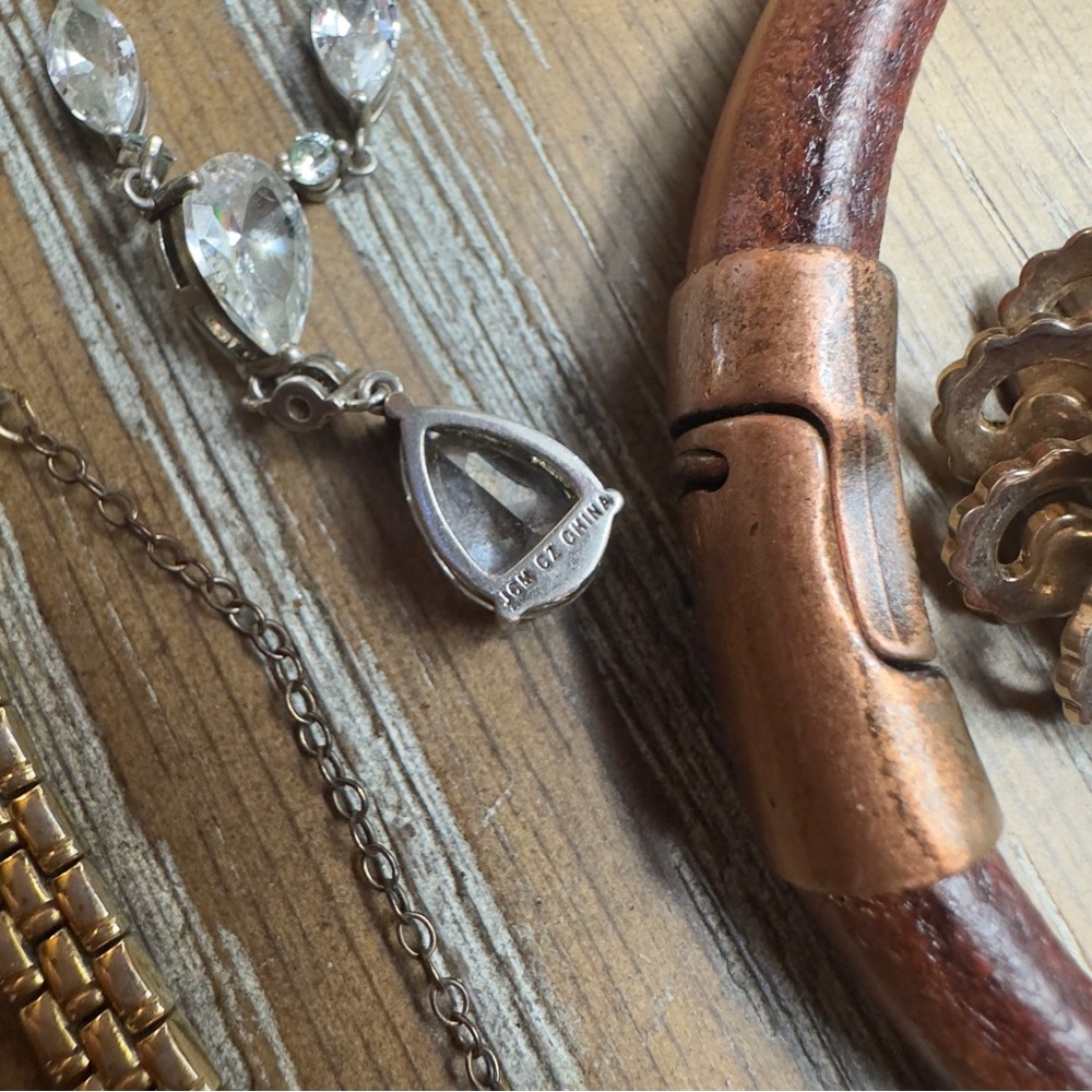 Jewelry Lot - Picture 10 of 16